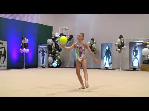 Царфіна Єва 2010 мяч