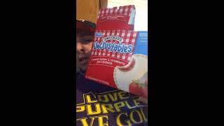 Smuckers uncrustable review strawberry sandwich