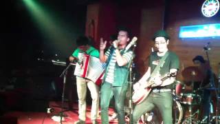 THE BLACK PHINISI - Sentimental Johnny(Flogging Molly Cover)