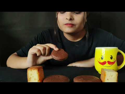 EATING LOTTE CHOCO PIE WITH COFFEE ☕#eatingchallenge #ASMR #Shaivya #Food