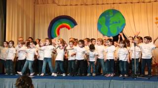 preview picture of video 'Fête école Sainghin 2012 - Fa Si La Chanter Maternelles'