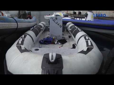 Una semirrígida para pasar inmigrantes