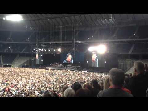 Springsteen "Dancing in the dark" live Sweden 2013