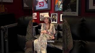 Take that, Trisha! 😉 #shorts #90scountry #countrymusic #classiccountrymusic