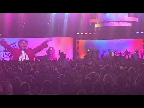 FITO PAEZ- MARIPOSA TECKNICOLOR. PONCHO 2026 CATAMARCA