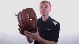 Video thumbnail: Mizuno Classic Elite 12.5" Fastpitch Softball Glove: GCE10FPRG