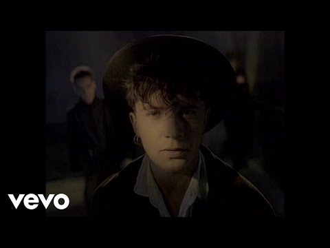 Indochine - Les tzars (Clip officiel)