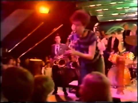 pigbag - papa's got a brand new pigbag - totp Apr 22nd 1982.wmv