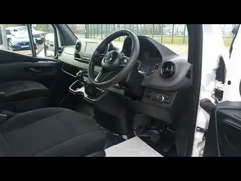 192659 Bridge Commercials Ltd 2018 Mercedes 314 Double Cab Dropside