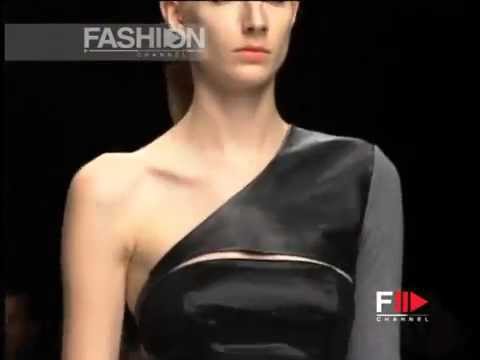 "Paola Frani" Autumn Winter 2001 2002 Milano 1 of 4 pret a porter by FashionChannel.mov