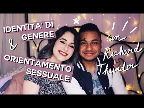 La foglia dalloro da pigmentary nota su una faccia Macchia scura su una faccia da abbronzatura