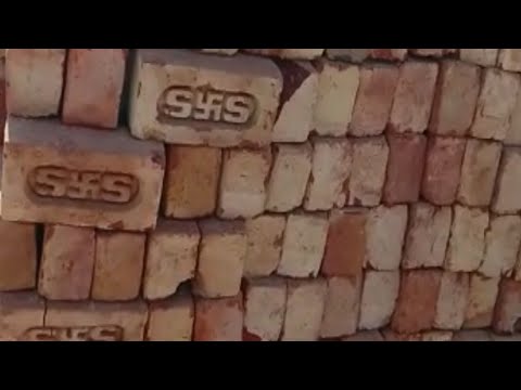 Solid red clay rectangular bricks for side wall (9 x 4 x 3 i...