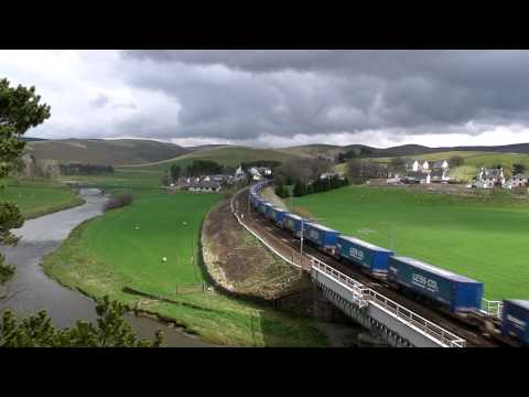 92017 crossing Clyde Viaduct on 4S43