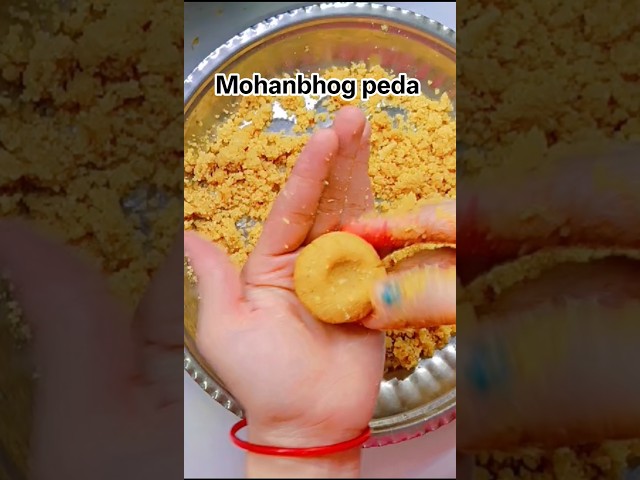 Vídeo relacionado con Tecnología de fabricación del dulce tradicional indio Mathura Peda