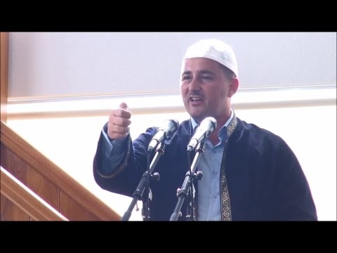 Edhe Ademi a.s e vizitoi Qaben e Bekuar - Teolog Ardian Sejdiu