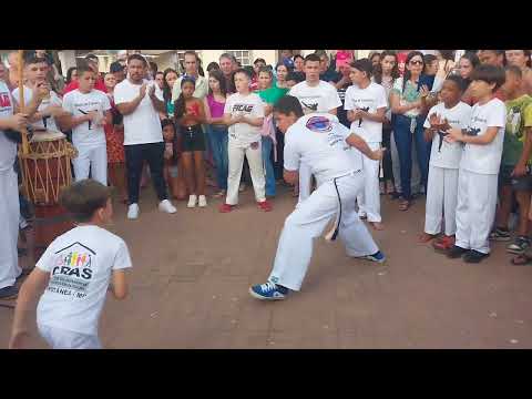 CAPOEIRA EM CIPOTÂNEA M.G