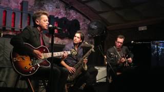 "De un país perdido". Juan Perro (Santiago Auserón) Trío.