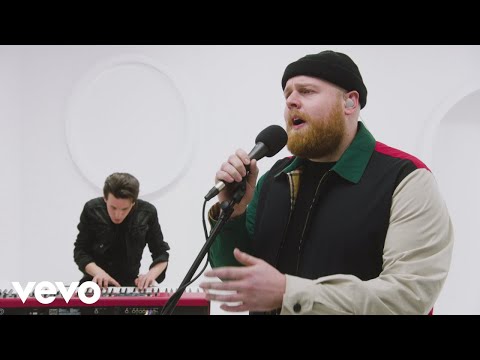 Tom Walker - "Fade Away" Live Performance | Vevo