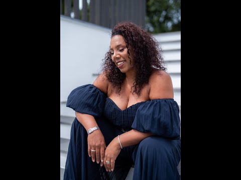 Natasha Watts Live ..