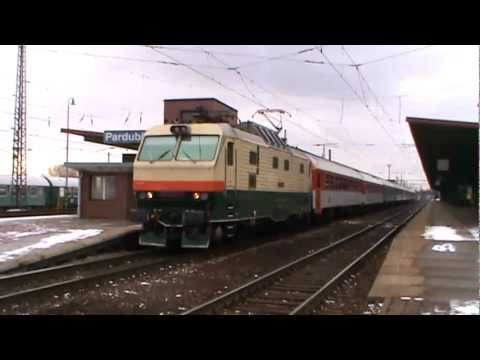 Expres odjíždí z Pardubic