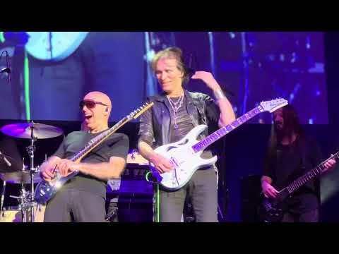 Joe Satriani/Steve Vai – “Enter Sandman” – Live - Orlando, Florida 3/22/2024 ￼