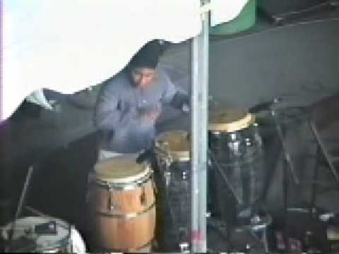 Eddie Palmieri / Richie Flores (conga solo)
