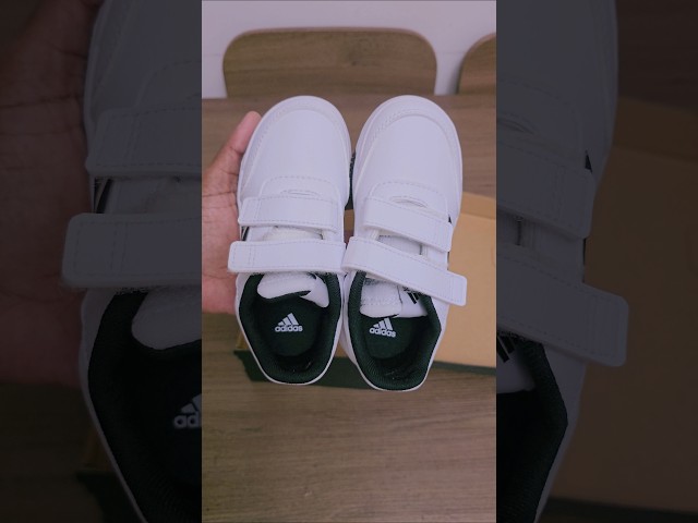 Vídeo relacionado con adidas Unisex niños TENSAUR Sport 3.0 Hook and Loop Shoes Kids, Team Royal Blue/FTWR white/GUM10, 39 1/3 EU