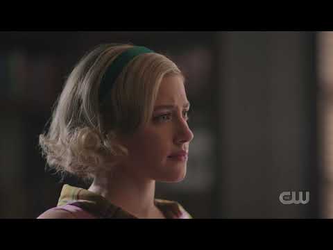 Veronica Owns The Theater, Betty Is In Trouble (Ending Scene) - Riverdale 7x07 Scene