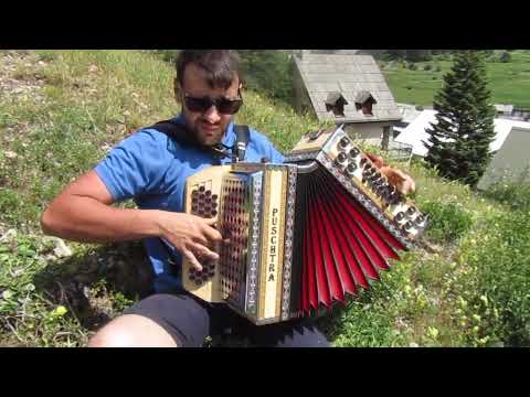 Mit Leib und Seel a Bauer mit Steirischen Harmonika