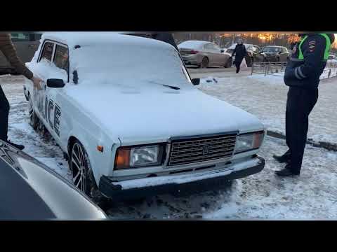 Голый кузов машины