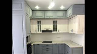 Неоклассическая угловая серо-голубая кухня Проект 149 фото 9