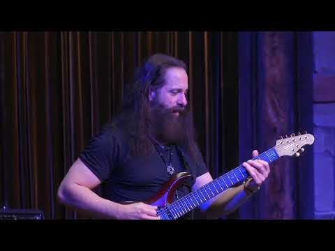 John Petrucci playing his riffs during his MESA/Boogie Summit 2018