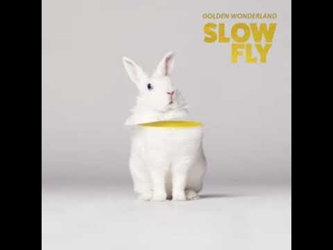 Golden Wonderland -  Slow Fly ,Christine Smit