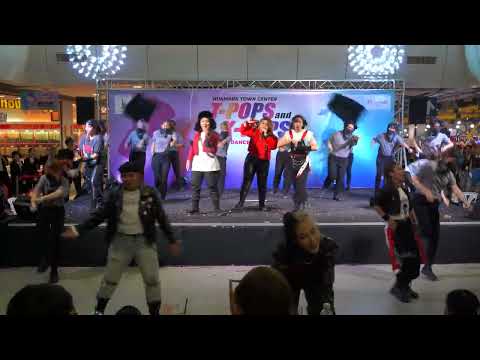 231007  KoongChae cover Stray Kids - CHEESE @Huamark Town Center 2023