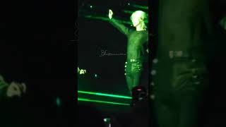 Download lagu [Fancam] 221228 Seventeen Be The Sun in Jakarta - Hit Jun Cut Focus, dancing hard in the rain 🌧🥹 mp3