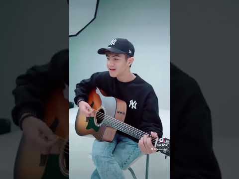 Mizan Harry Khalifah dah besar 😍 payung lagu Keluhan Hati