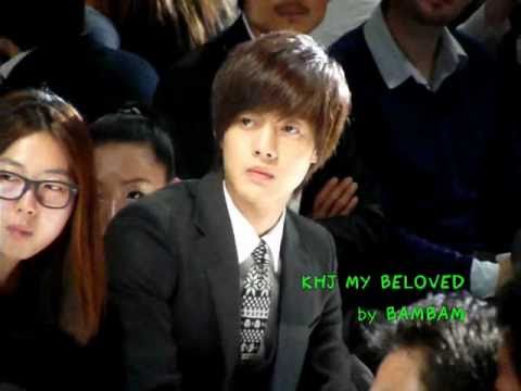 [22.10.2010] Kim HyunJoong Focus @ Seoul fashion week 2010