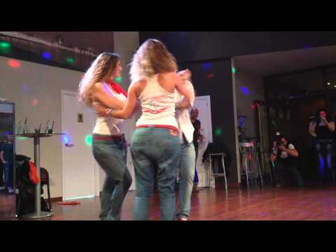 Salsa performance of Gaston -  in Palma de Mallorca