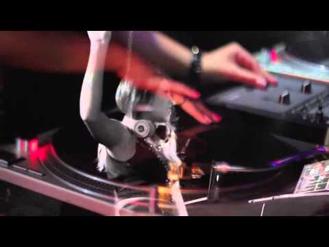 DJ A.K PROMO VID TYGA CONCERT MELBOURNE 2012