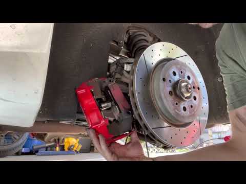 Replacing front and rear brakes on Maserati Granturismo