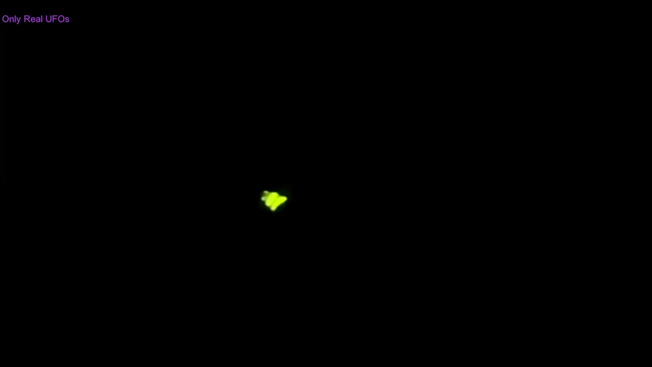 Strange UFO flying over UK.  What is it?  15.07.2019.