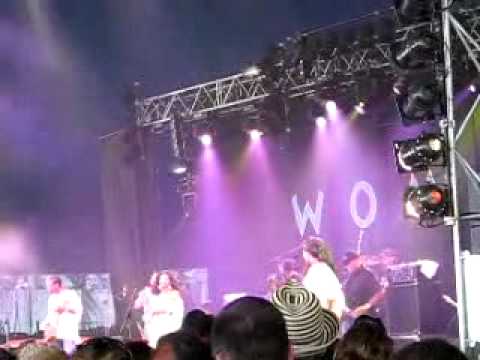 Dub colossus (live) Womad 09, part1