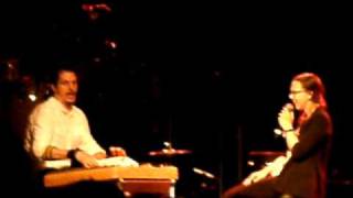 Stefanie Heinzmann - No One + If I Don&#39;t Love You Now @ Live Music Hall Köln - 20.04.2010