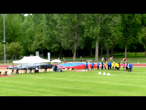 300 m fiú gátfutás 1. időfutam (homályos felvétel)