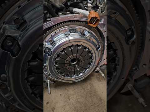Torque the Clutch Correctly! #carsofyoutube #mechanic #techtips #shorts
