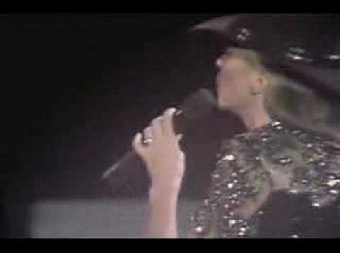 Thể hiện bởi Olivia Newton-John