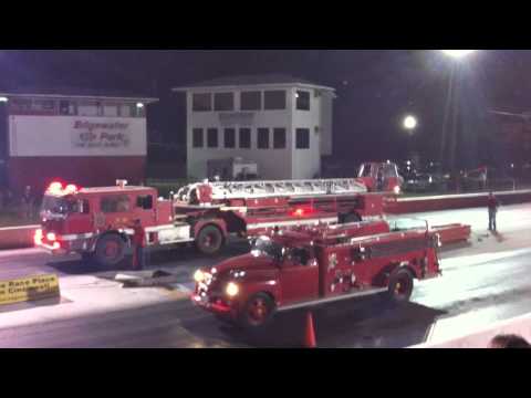 Fire Fighter Trucks Race - YouTube