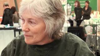 Jewellery, Microbus and Hippies - Fred and Sharon's Reality Show - Day 18