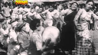 HOLI KHELE NANDLALA BIRAJ MEIN-RARE SONG (RAHI1953