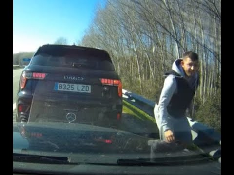 Überfall auf der Autobahn in Spanien, Räuber mit Dashcam aufgenommen. Trickbetrüger, Diebe, Räuber,